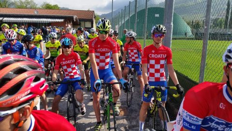 img-fb7094aa4f2aabbf5e4eef9e9d71973a-v