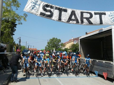 img-dddf341ee198e651cf5ea868bfc28047-v